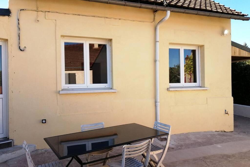 Au vert à la ville Auxerre Extérieur photo